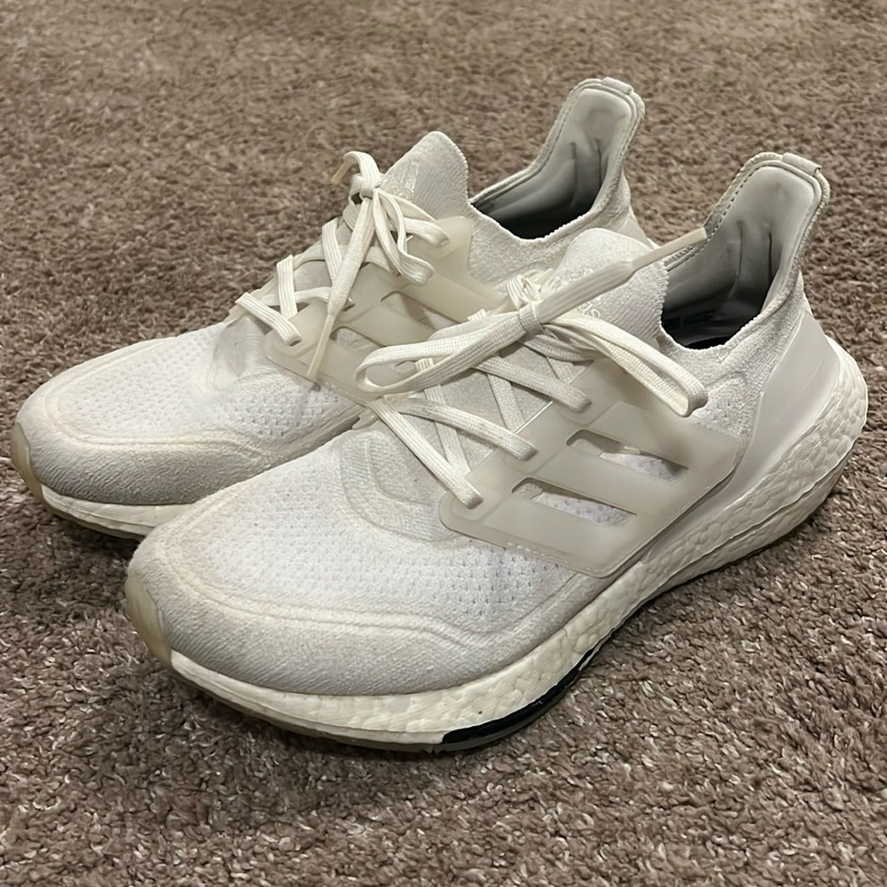 Women’s Adidas UltraBOOST 21 PrimeBlue